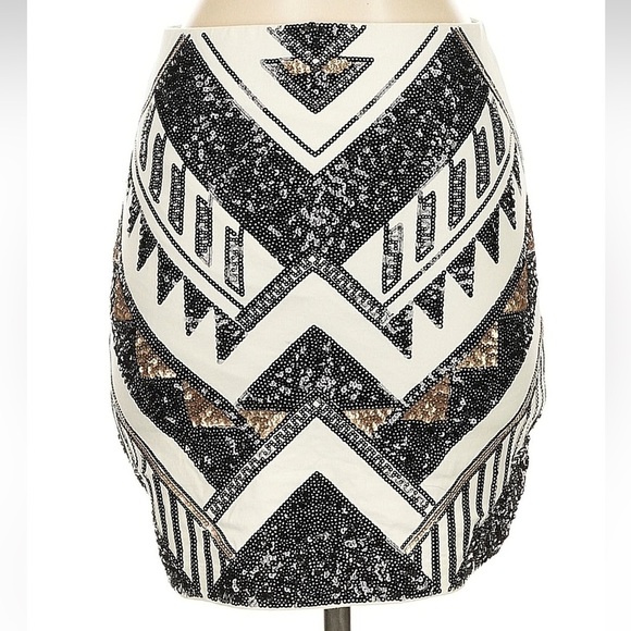 Express Black Gold White Sequin Tribal Southwestern Mini Pencil Skirt Size XS - Picture 4 of 7